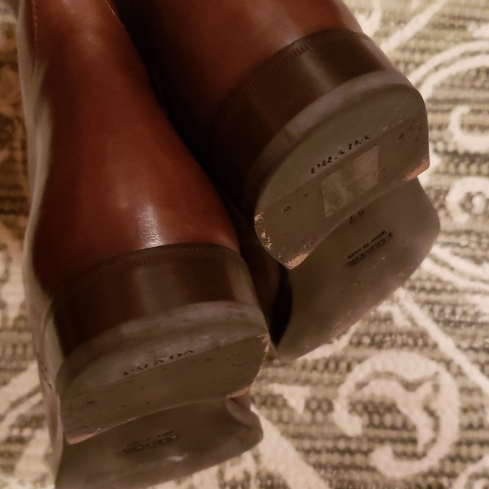 😍STUNNING😍 Prada Leather Riding Boots - Picture 3 of 5